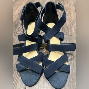 Liz Claiborne Wedge Sandals Size 8.5